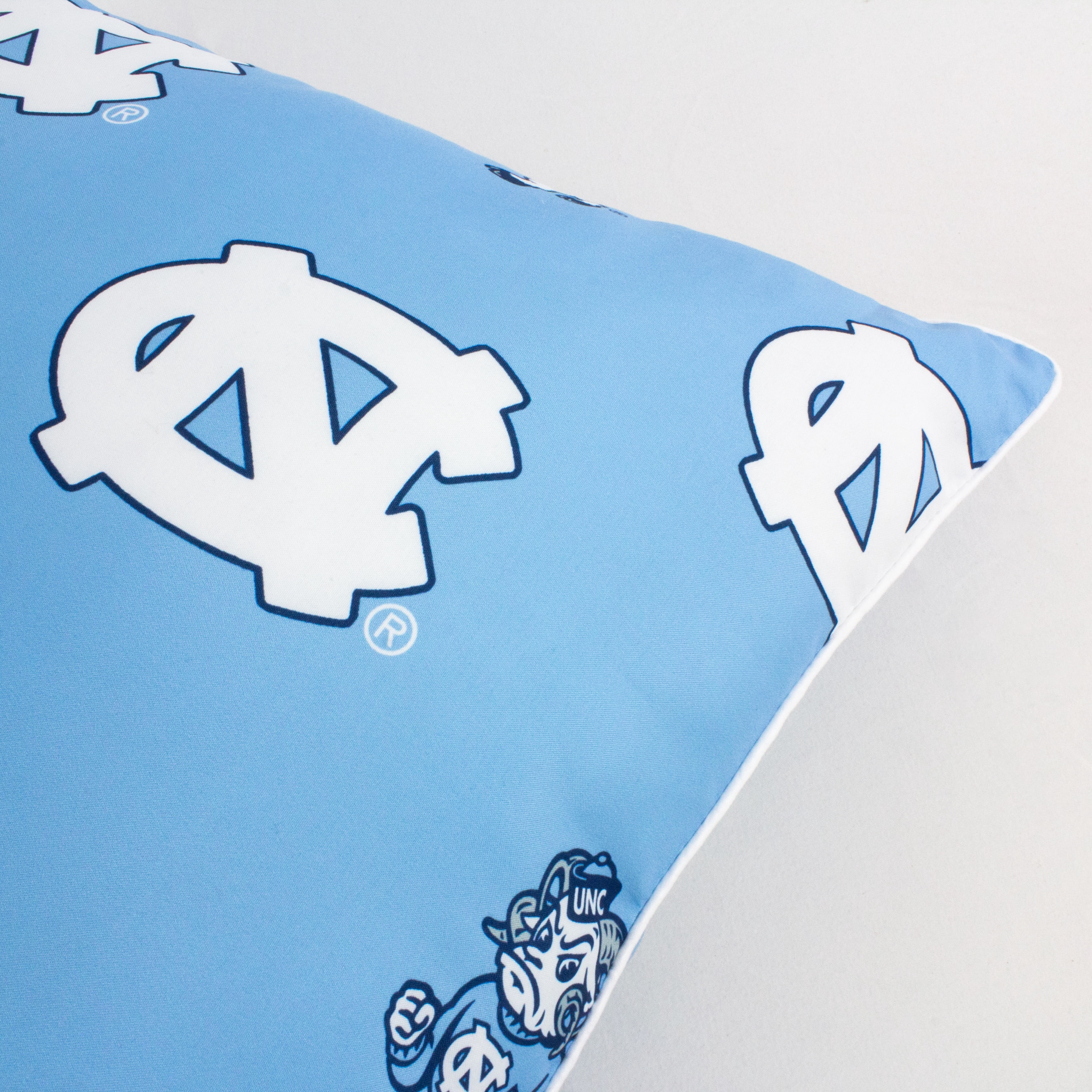 North Carolina Tar Heels 16" x 16" Decorative Pillow - (Includes 2 Decorative Pillows)