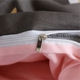 thumbnail image 3 of Quatre Ensembles de Produits de Lit, 3 of 5