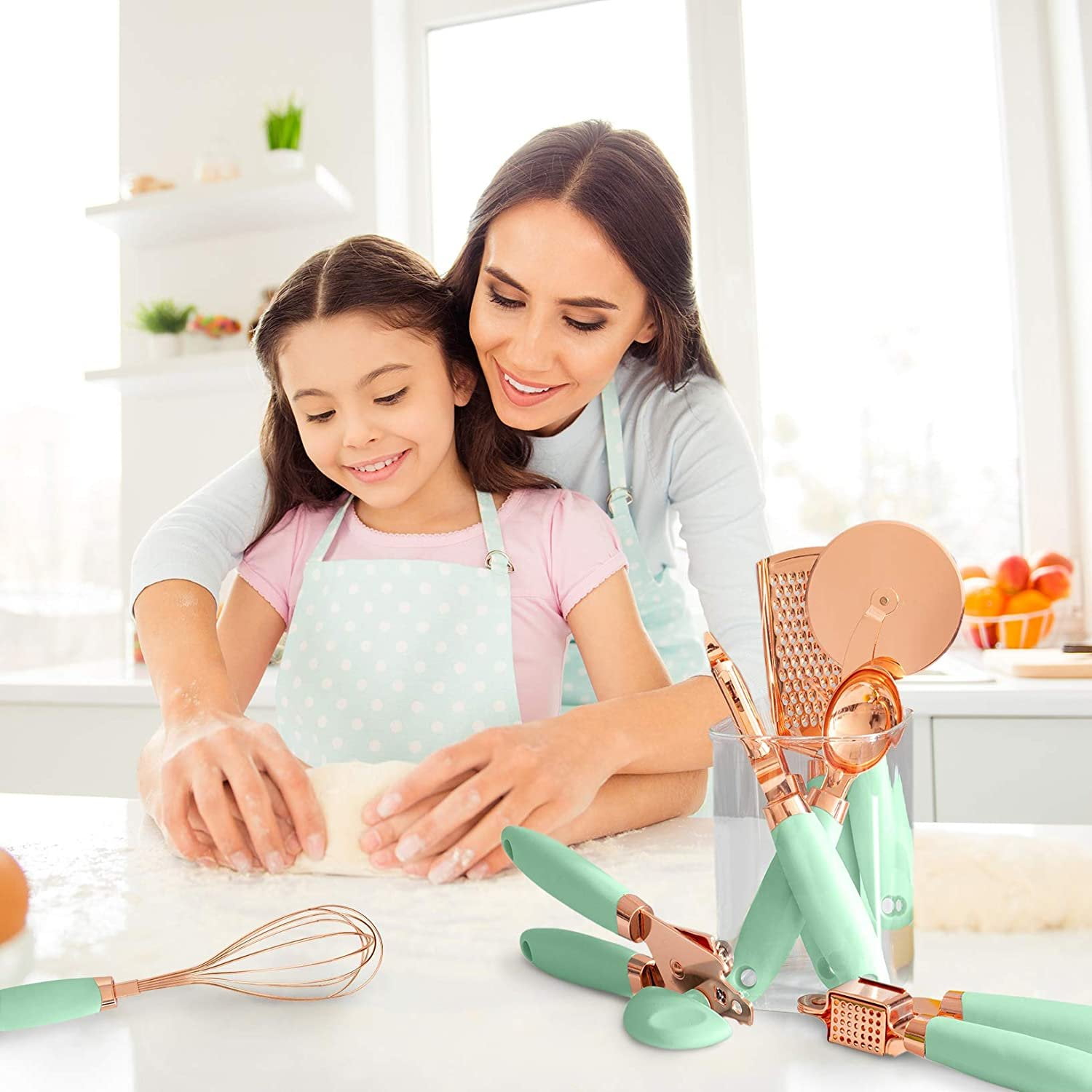 Kitchen gadget gifts for the family cook - Cool Mom Picks