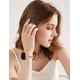 thumbnail image 5 of Correa de reloj Minyee Leather con cadena de metal para Fitbit, 5 of 6