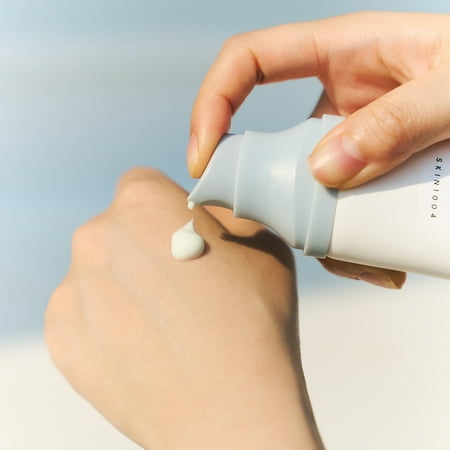 SKIN1004 ヒアルーシカ ウォーターフィット サンセラム 50ml / Hyalu-Cica Water-Fit Sun Serum 50ml