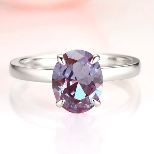 Solitaire Alexandrite Ring Oval Cut Engagement Rings for Women Dainty Promise Ring Color Changing Stone June Birthstone Gift For Her