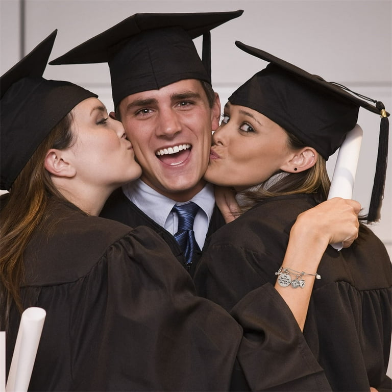 What to get your girlfriend for graduating sales college