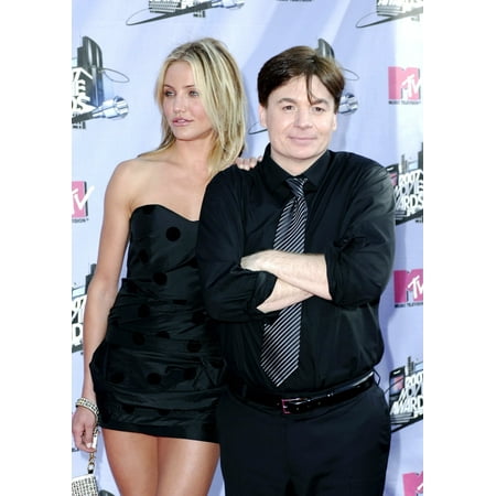 Cameron Diaz Mike Myers At Arrivals For 2007 Mtv Movie Awards - Arrivals Gibson Amphitheatre At Universal Studios Universal City Ca June 03 2007 Photo By Michael GermanaEverett Collection Celebrity