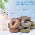 thumbnail image 2 of Tortas de heno Timothy para animales pequeños, 16 unidades, de Chew Toys Bissap Rabbit, 2 of 6