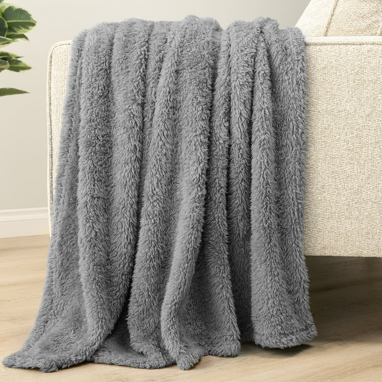 PAVILIA Sherpa Throw Blanket For Couch Sofa, Grey Fluffy Warm