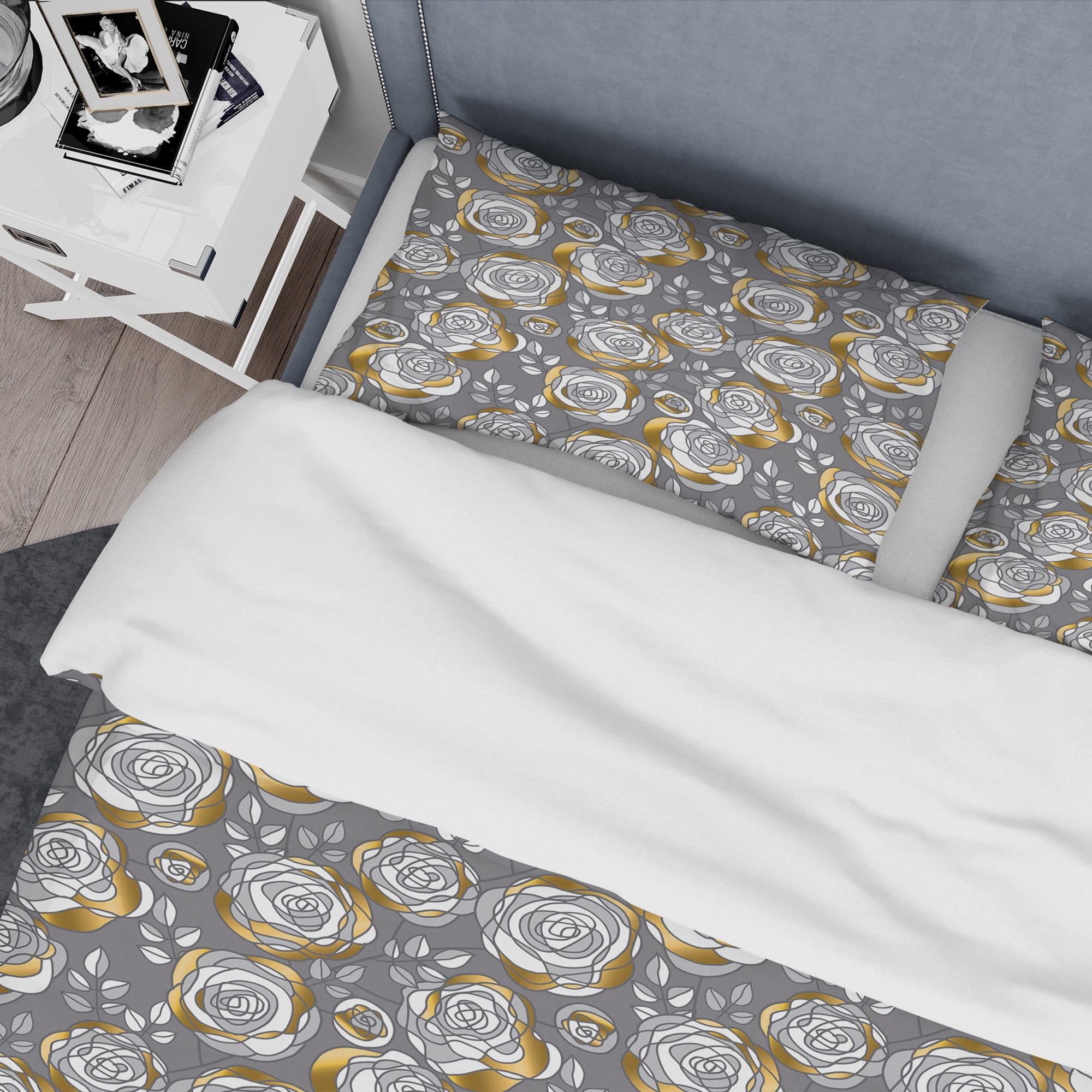 Designart 'Golden Rose Flowers ' Mid-Century Modern Duvet Cover Set