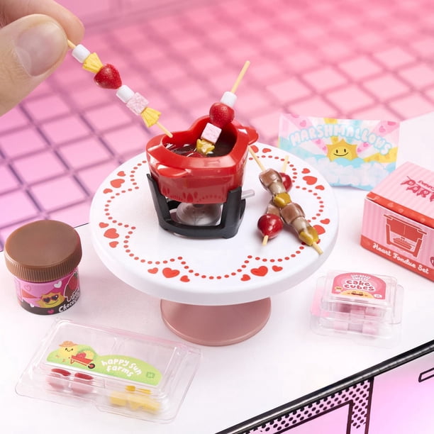MGA's Miniverse™ Make It Mini Valentine's™ Mini Collectibles