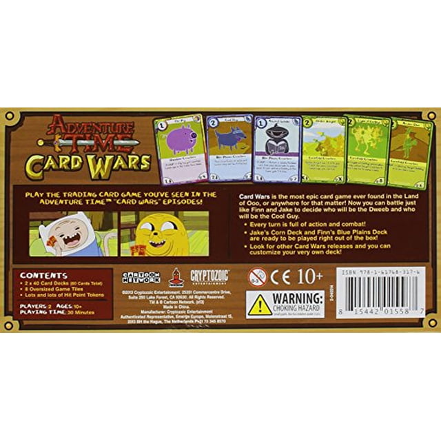 hora de aventuras: card wars: finn vs$$jake Juego de mesa importado, caja rectangular multicolor vista frontal con el logotipo "Adventure Time Card Wars", fila superior de cartas ilustradas con personajes, dibujo de Finn en la parte inferior izquierda, textos de producto en inglés y español y símbolos de edad y advertencia en la esquina inferior derecha. Adecuado como juego de mesa coleccionable.