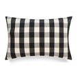 thumbnail image 1 of Coussin à Carreaux Noir et Blanc avec Insert en Polyester, 1 of 1
