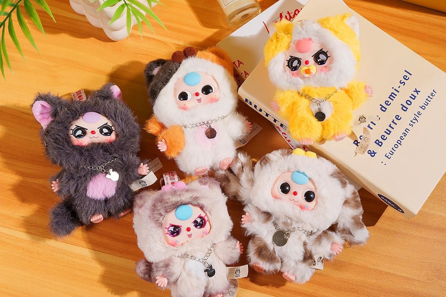 Baby Three Plush Blind Box, Baby Three Plush Figure Toys 1PC (1 of 10 Possible Styles) Cats and Dogs Series Blind Box Plush Collectible Keychain & Bag Charm Birthday Gifts 5.5 in