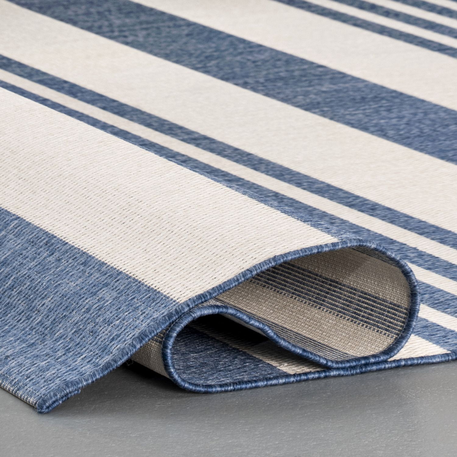 nuLOOM Robin Multi Stripe Indoor/Outdoor Grey 6' 3" x 9' 2" Coastal Area Rug