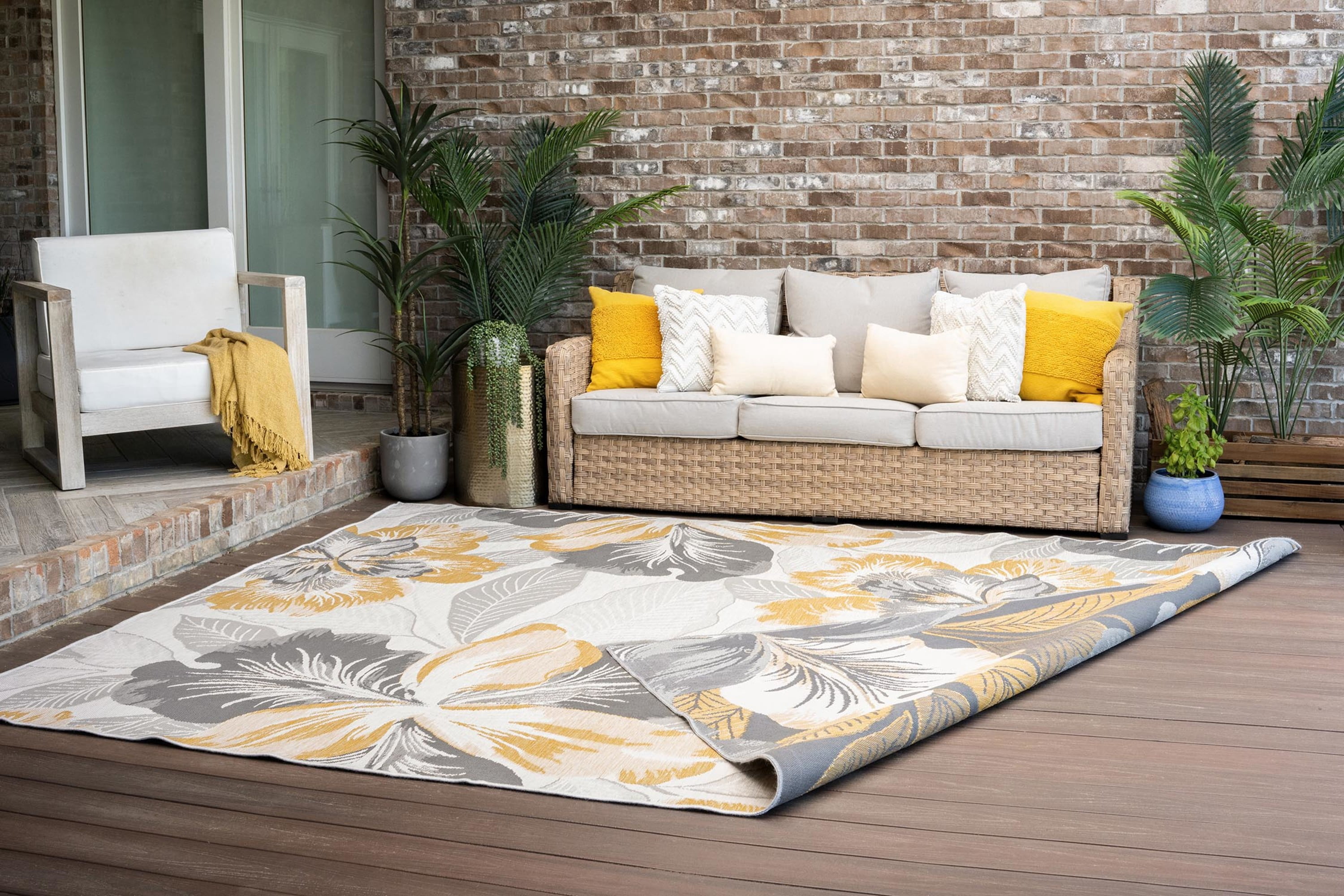 Bliss Rugs Reversible Indoor Outdoor Area Rug Floral for Patio, Porch, Garden | Cream, 5'3'' x 7'3''