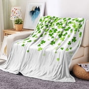 St. Patrick Day Throw Blanket, Lucky Irish Party Green Clover Shamrock Leaves Throw Flannel Blankets for Couch & Bed, Plush Cozy Fuzzy Blanket 50 x 60, Super Soft & Warm Blankets