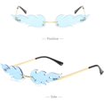thumbnail image 3 of Gafas de sol Damas Hombre Retro Wave Gafas sin montura Vintage Fire Shape Gold Metal Rimless Glasses (Azul) oso de fresa Hogar, 3 of 5