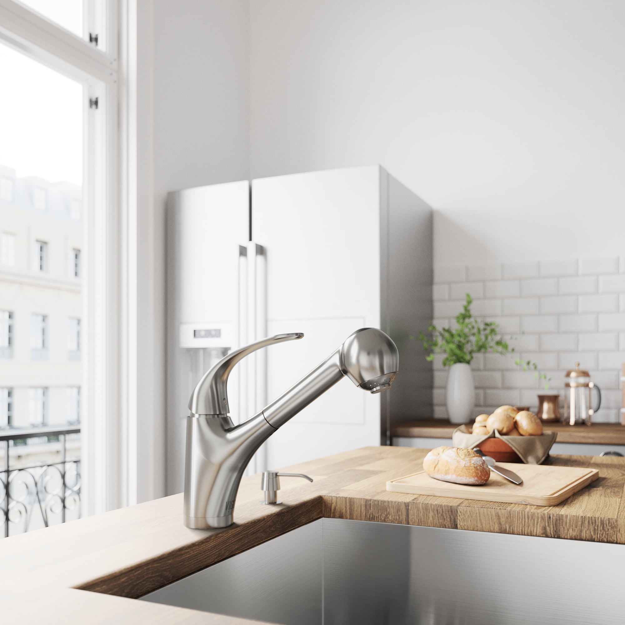 Vigo 360 Degree Swivel Retractable Pullout Spray Kitchen Faucet Vigo 360 Degree Swivel Retractable Pullout Spray Kitchen Faucet Stainless Steel