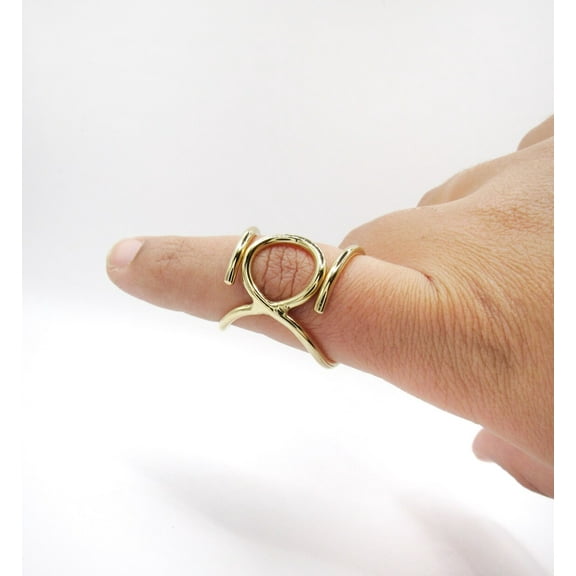 SS DESIGNS SwirlC Adjustable Finger Ring Splint in 14k Yellow Gold Fill • Boutonniere Finger Splint • Trigger Thumb & Finger Support Ring • Arthritis Relief Jewelry