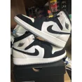 thumbnail image 1 of Ni - ke Ni - ke Air Jordan 1 Mid SE Diamond GS Size 6.5Y White Black DN4321 100 Rare, 1 of 4