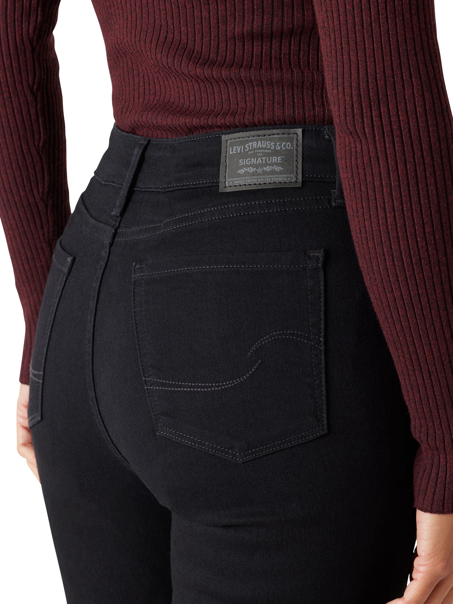Levi Strauss Signature Women's and Women's Plus Mid Rise Slimming Bootcut Jeans, Sizes 2-26