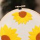 thumbnail image 5 of Kit de bordado de girasoles para adultos, incluye bastidor y hilos de colores. Girasoles 1, 5 of 9