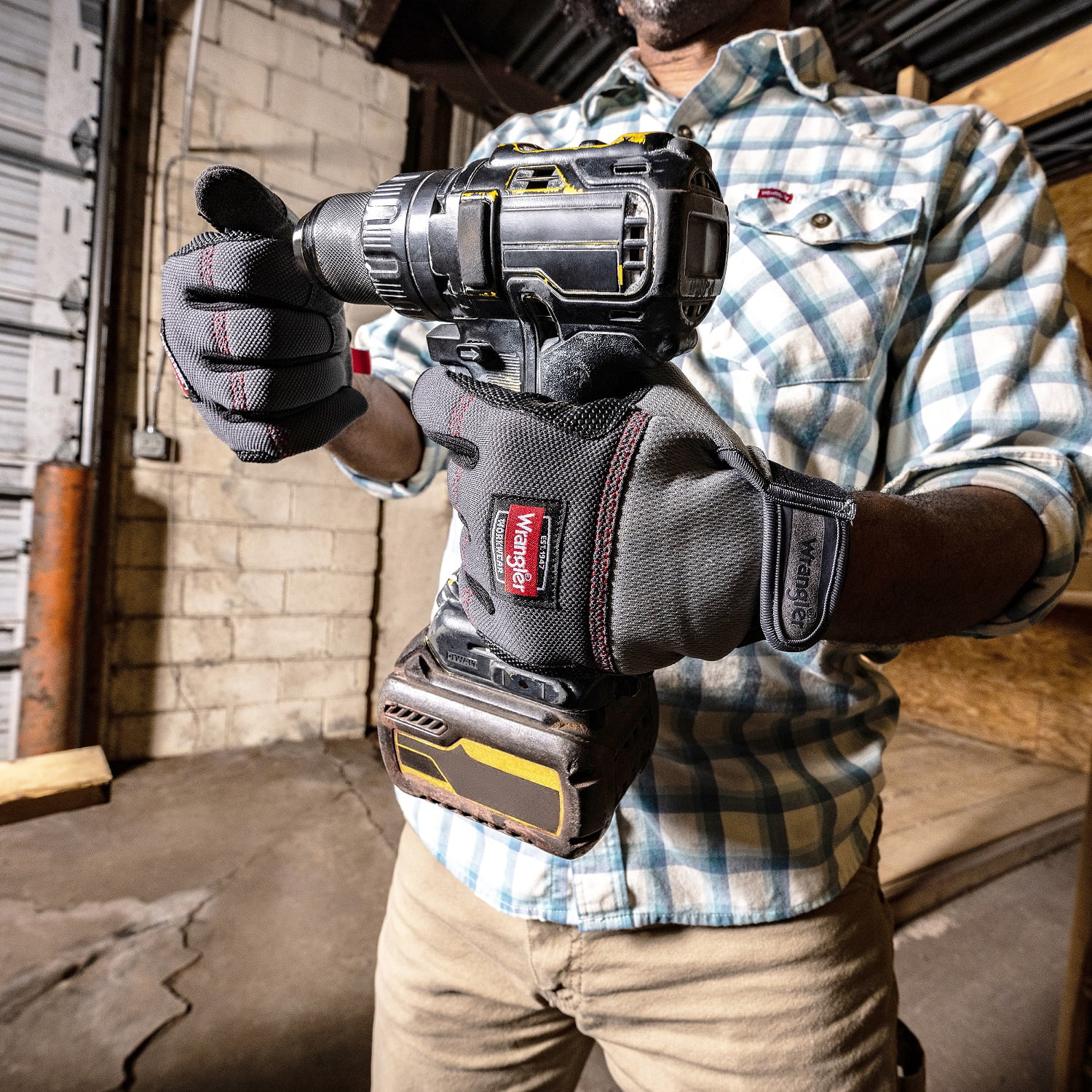 Wrangler Men’s Builder Work Gloves – Large, Synthetic Leather Palm Glove, Reinforced Grip, Breathable