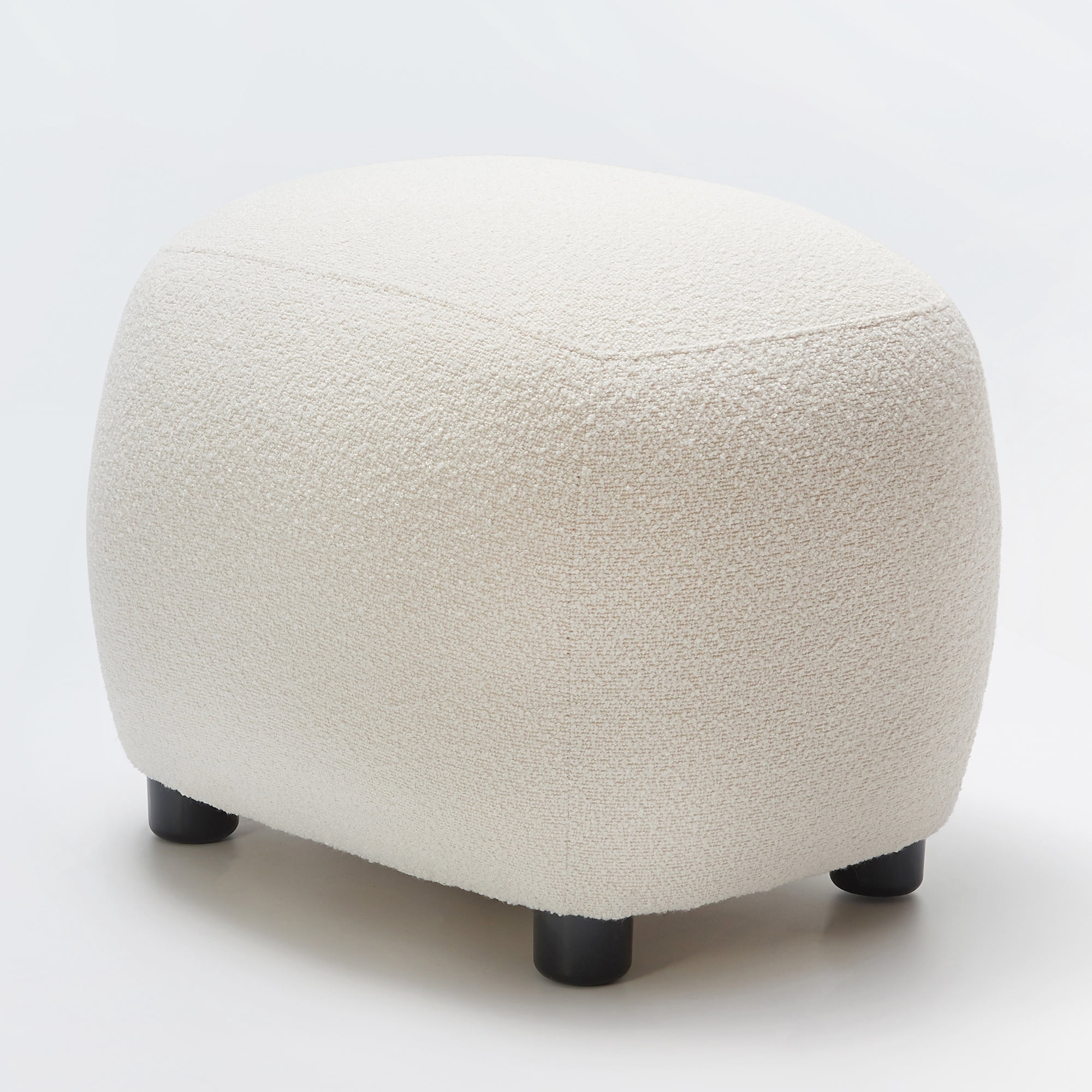 Round Boucle Upholstered Ottoman Chair, Footstool with Soft Padded Seat, Fully Assembled Modern Sofa Couch Footrest, Extra Seating for Bedroom Entryway, Beige(18.5" D x 23" W x 16.5" H)