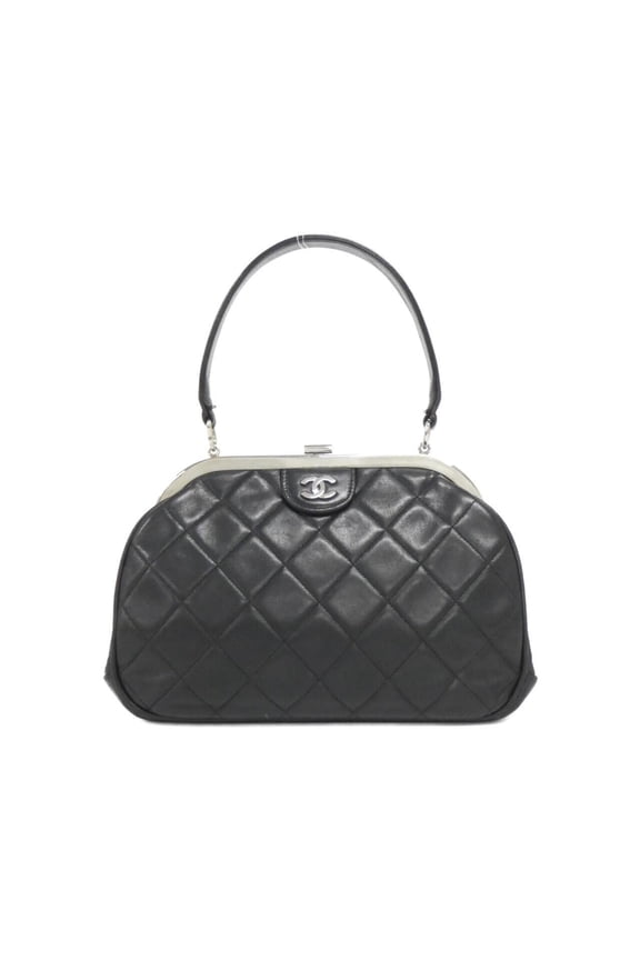 Pre-Owned Chanel handbag