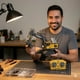 thumbnail image 5 of Juguete Maquina Retro Excavadora Auto Control Remoto Amarillo, 5 of 7