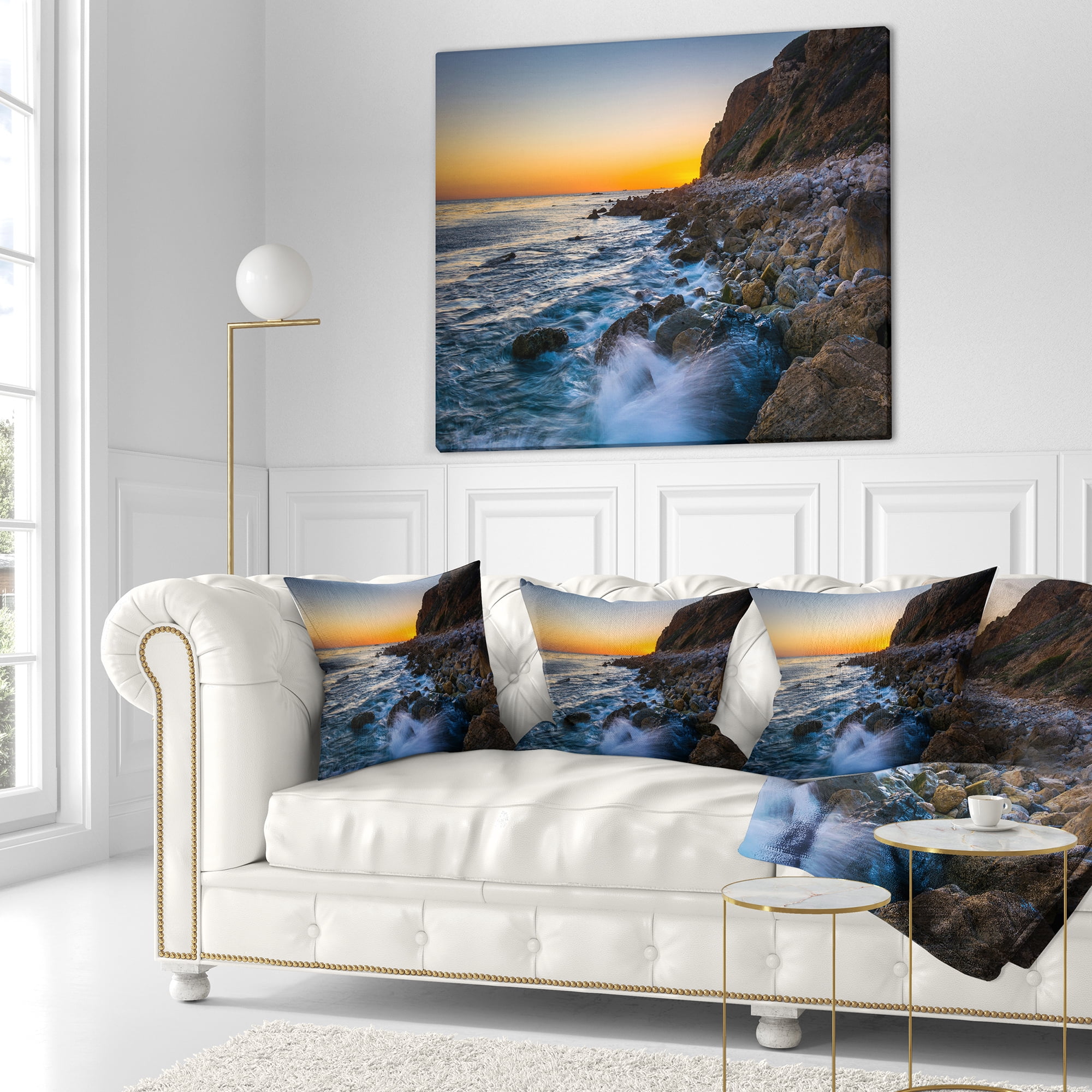 Designart Crashing Waves at Pelican Cove - Seascape Throw Pillow - 16x16