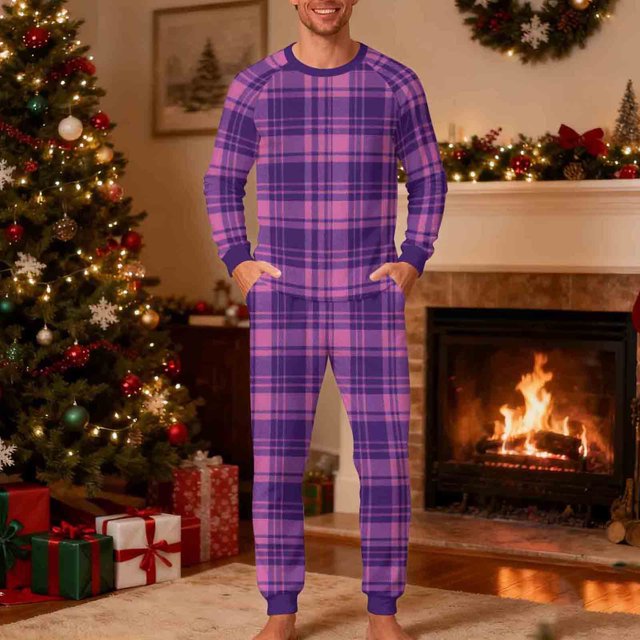 Pijama navideño para hombre, blusa y pantalones con estampado navideño a cuadros.