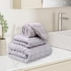 thumbnail image 4 of Set de toallas de rayas de terciopelo caramelo | Toalla de baño de poliéster suave y mullida 70x140 cm Toalla facial 35x75 cm Toalla para el pelo 25x60 cm | Absorbente resistente a arrugas | Set, 4 of 6