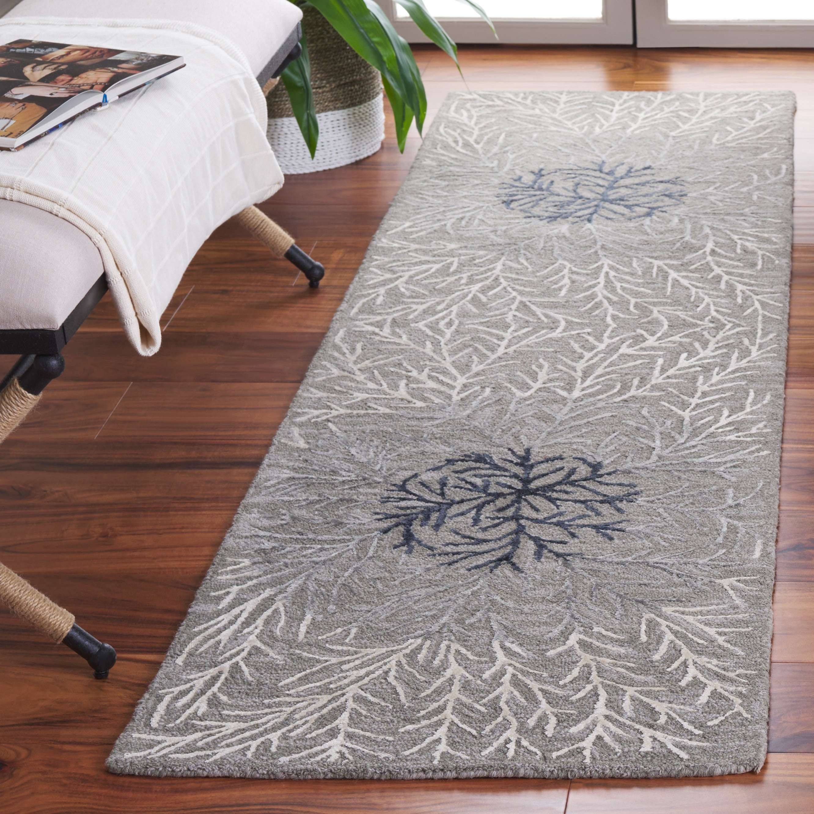 SAFAVIEH Soho Roger Abstract Runner Rug, Grey/Ivory, 2'3" x 8'
