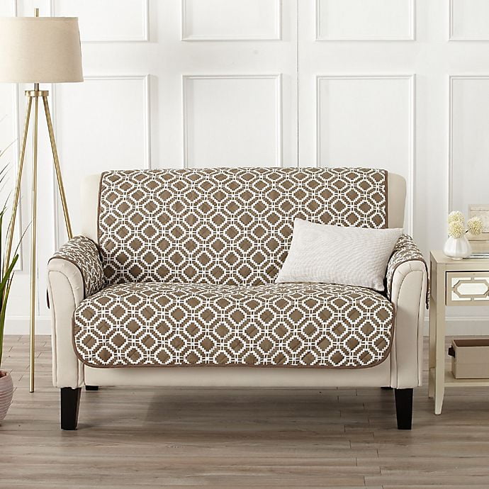 Great Bay Home Modern Reversible Quilted Loveseat Furniture Protector