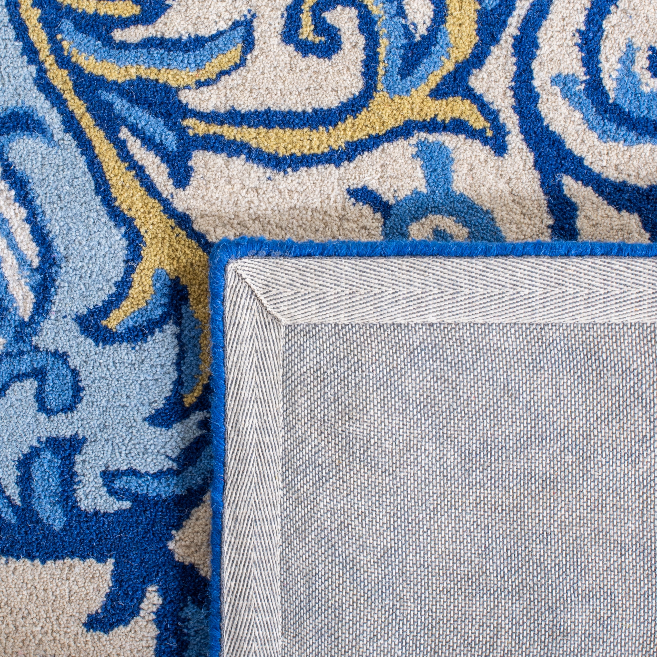 Safavieh Empire Brianna Medallion Area Rug, Blue/Ivory, 5' x 8'
