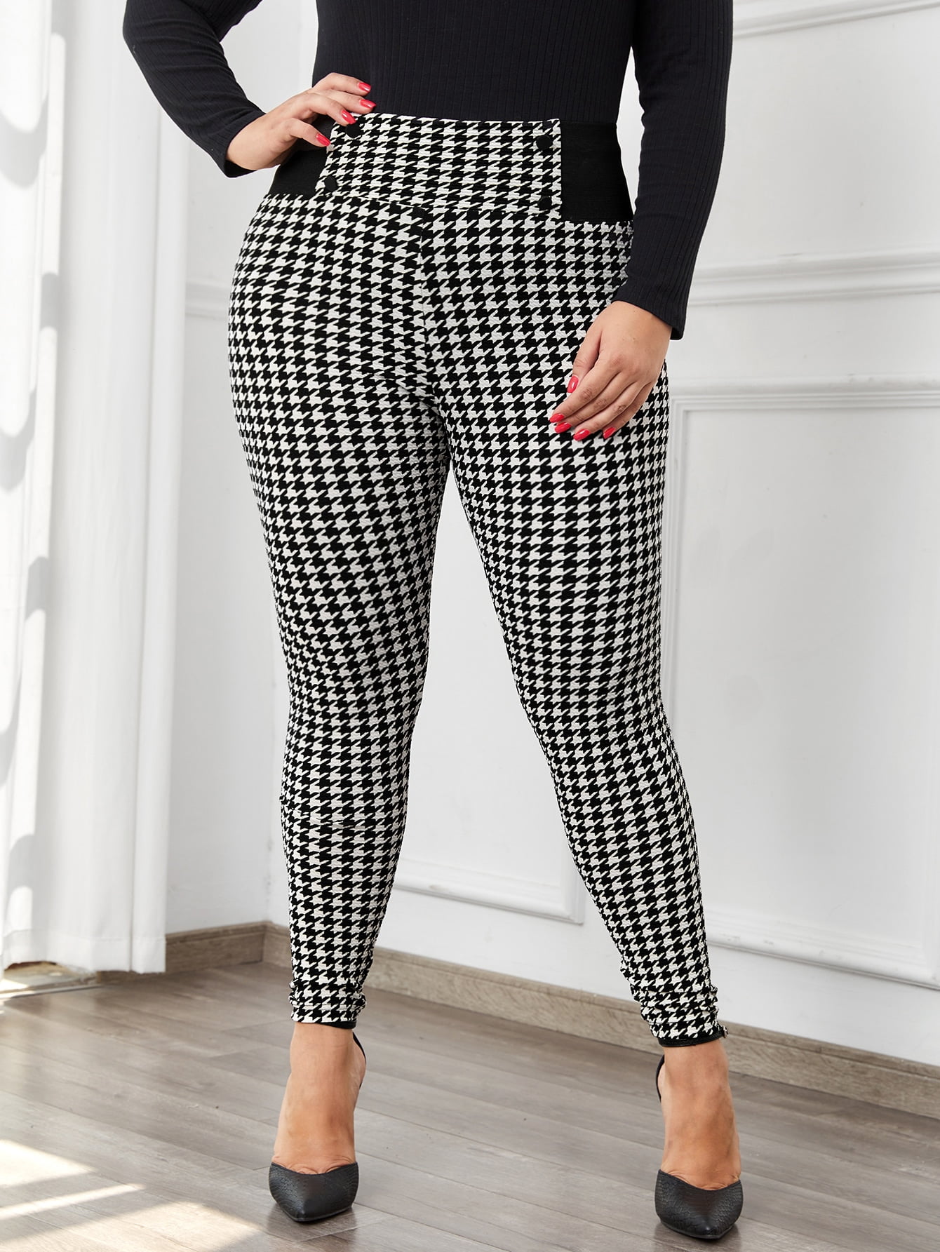 Black and White Casual Women's Plus 