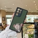 thumbnail image 2 of Mejore la apariencia de su iPhone con una carcasa plateada elegante y brillante, 2 of 4