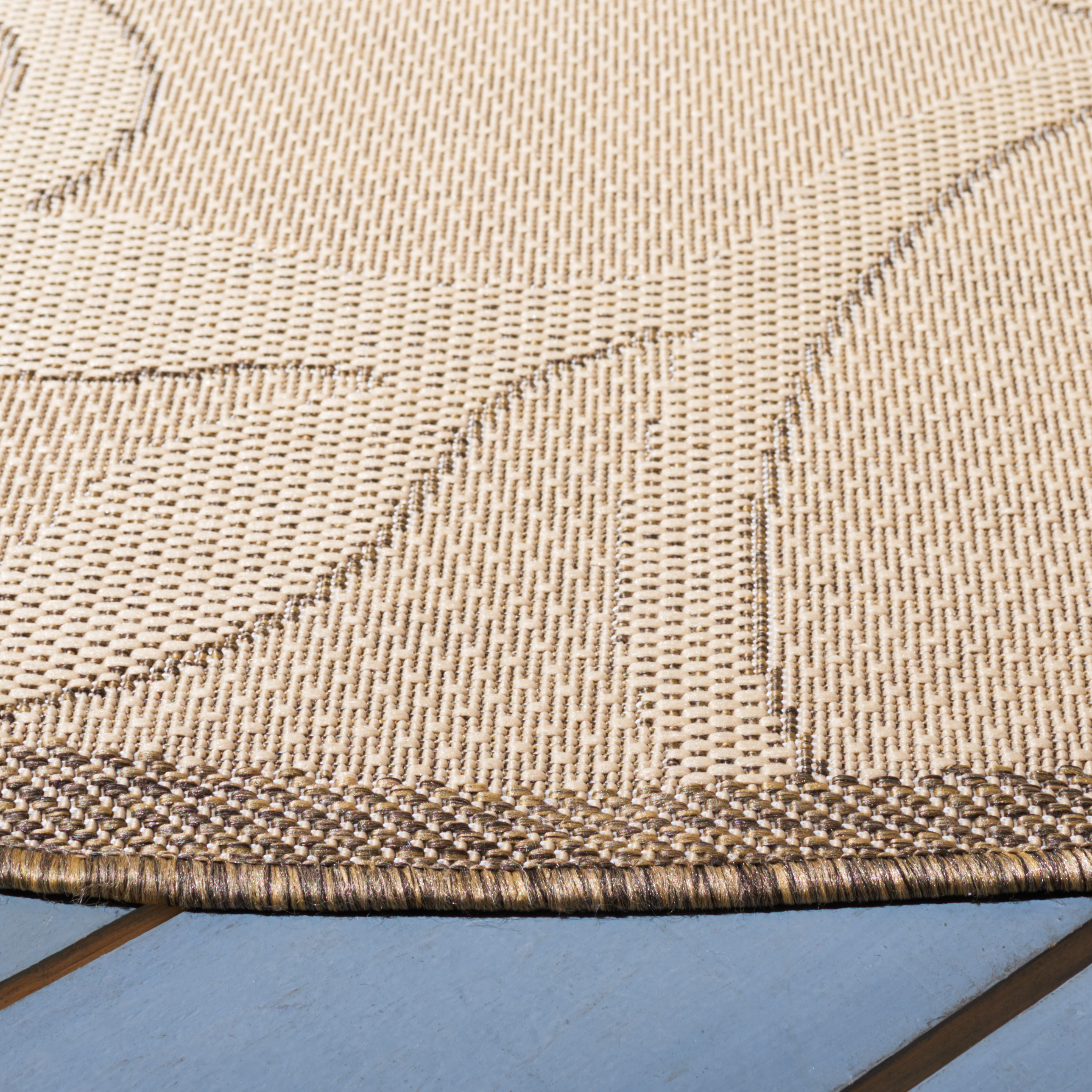 Safavieh Courtyard Helen Floral Indoor/Outdoor Area Rug, Natural/Brown, 5'3" x 5'3" Round