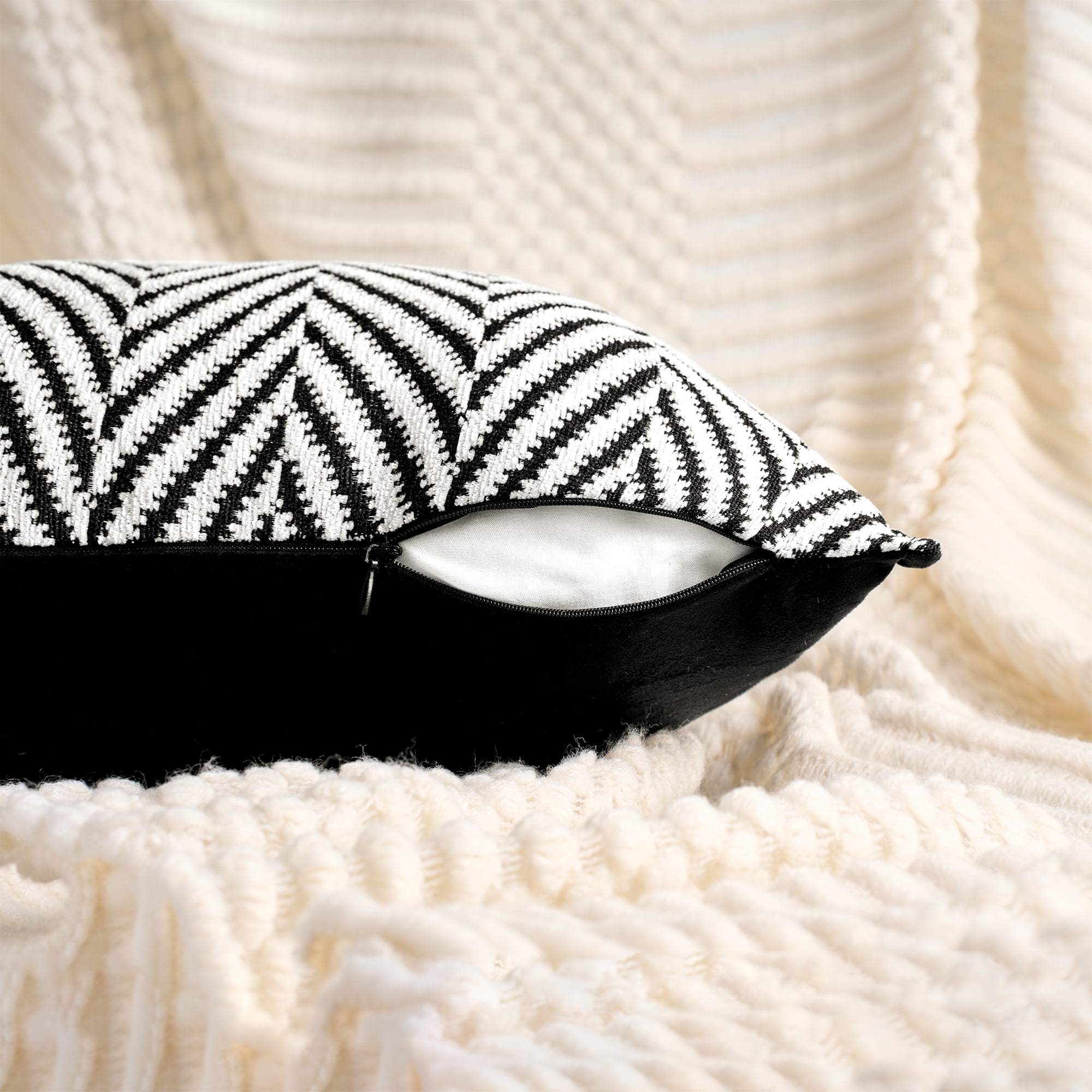 Unique Bargains Pack of 2 Chenille Soft Striped Modern Throw Pillow Covers White Black