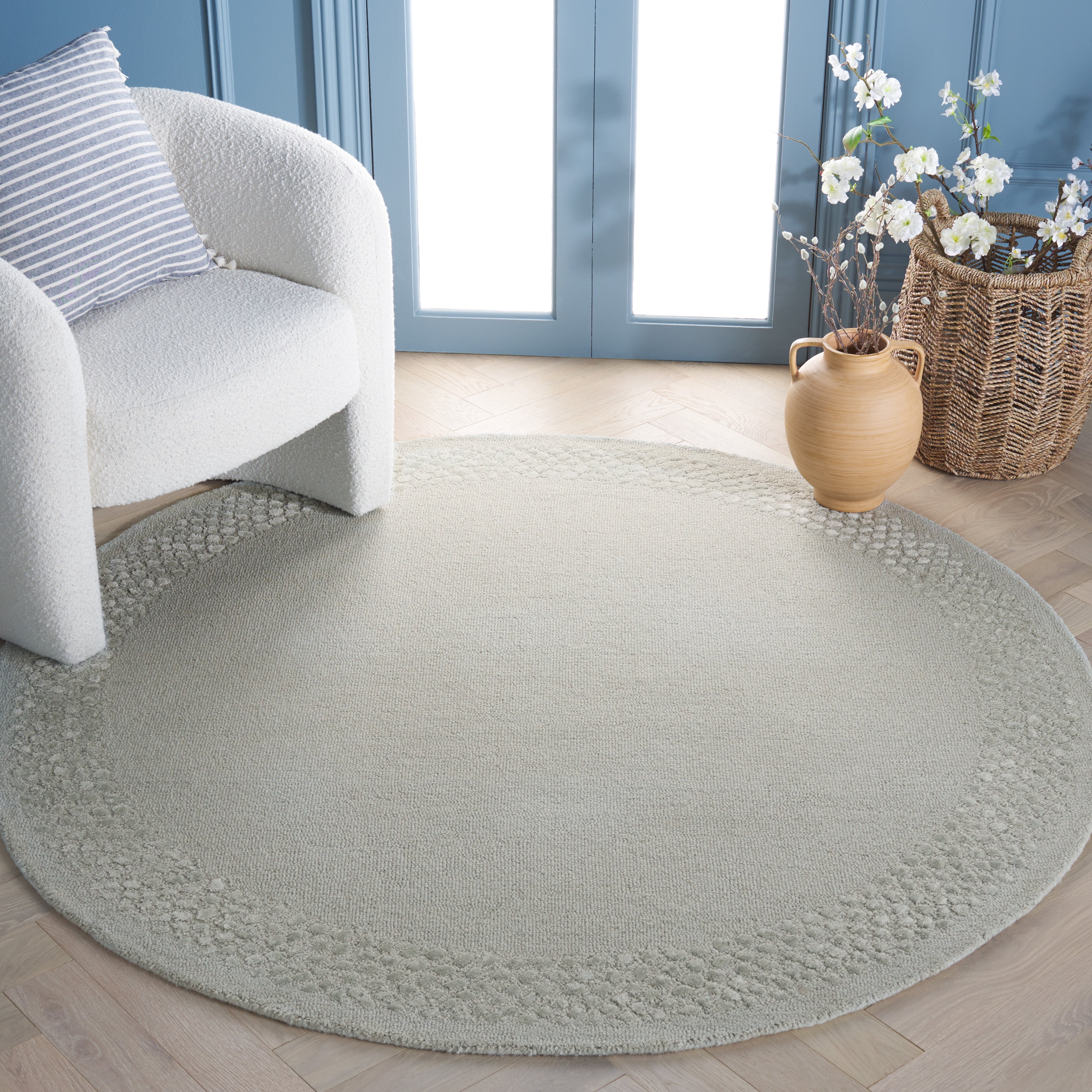 SAFAVIEH Glamour Elfrida Bordered Area Rug, Light Grey, 6' x 6' Round