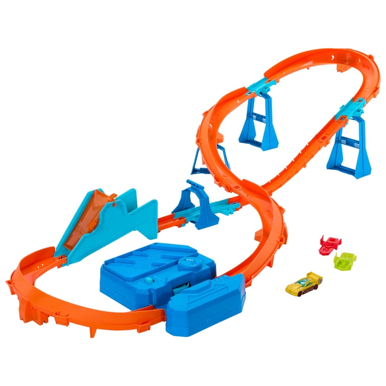 Hot Wheels Track Creator Boosted Jump Speedway Set, 1:64 Scale