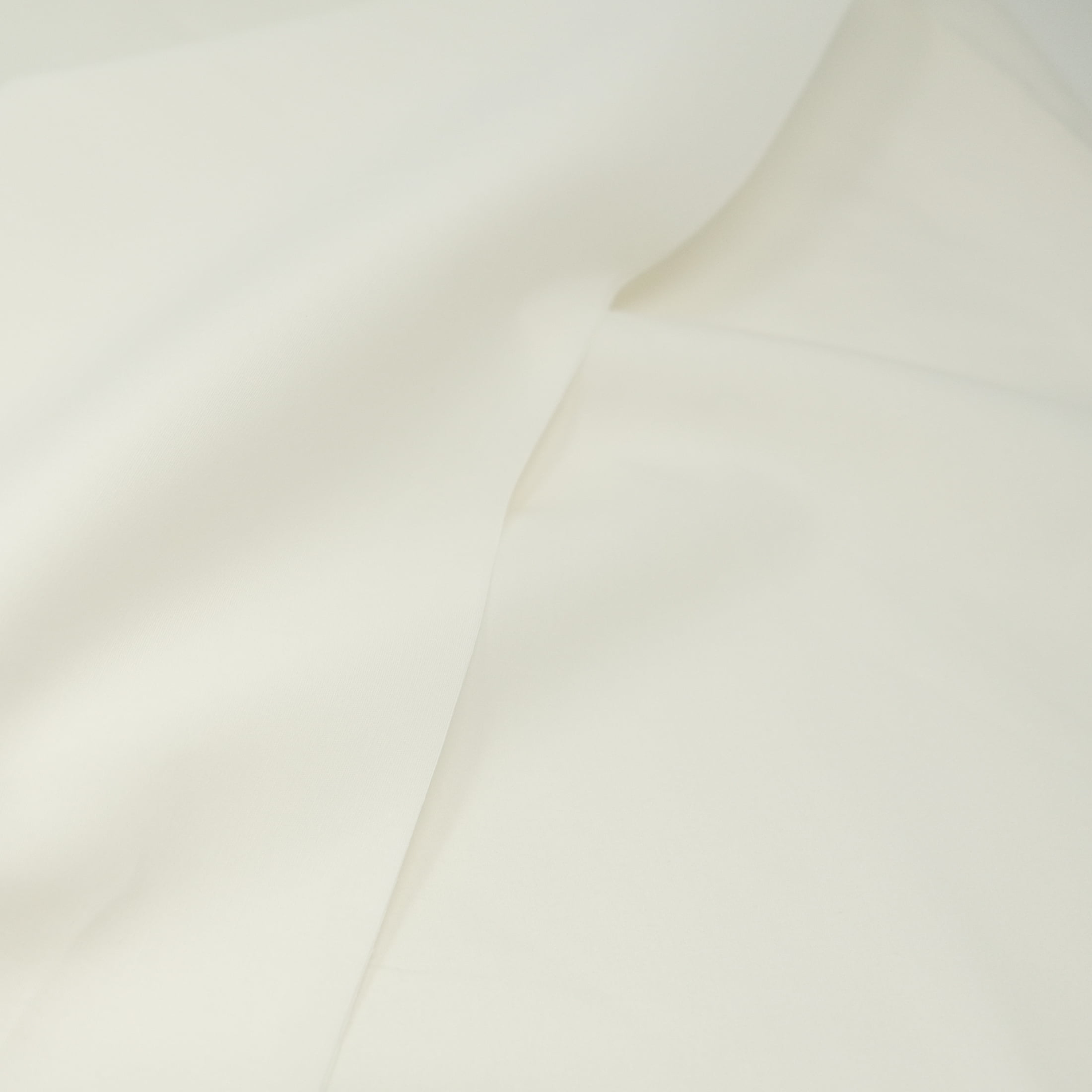Roc-Lon 107/108” Bleached Ava-Lon 200 Count Permanent Press - 15 Yard/Bolt