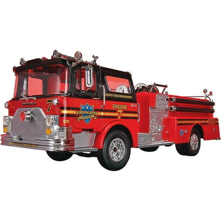 Revell 1:32 Scale Mack Fire Pumper Fire Truck Model Kit