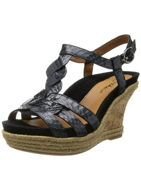 earth boone ankle bootie