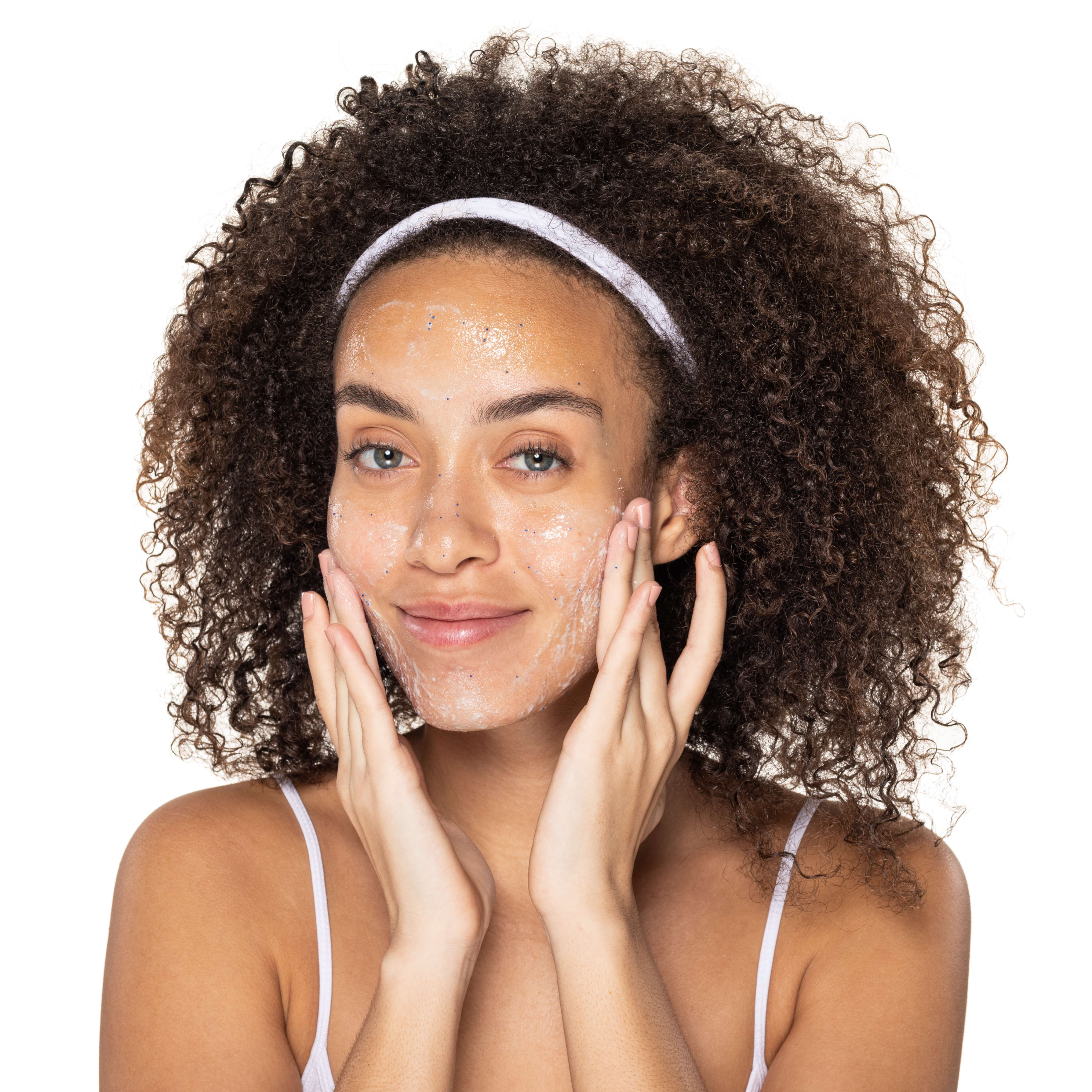 deep clean foaming scrub