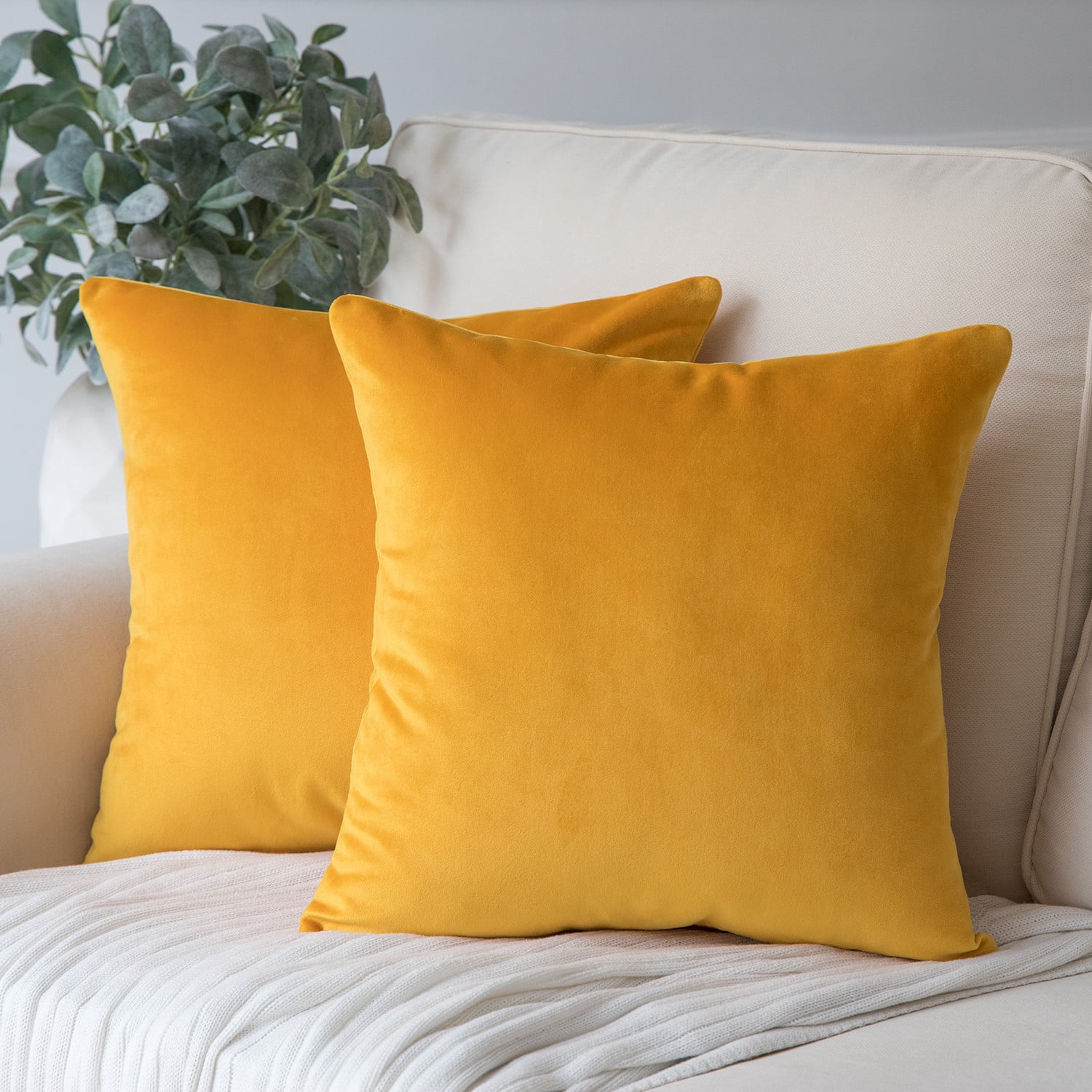 Holiday Deal Selection Phantoscope Soft Silky Velvet Decorative Throw