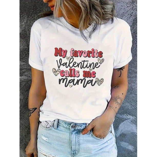 Camiseta de verano para mujer Suave elegante con Cuello redondoWomen's "My Favorite Valentine Calls Me Mama" Graphic Tee - White Casual Short Sleeve T-Shirt with Heart & Leopard Print Design, Soft P