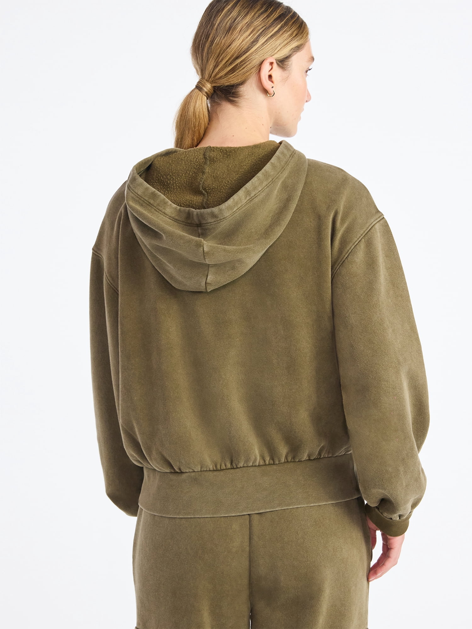 Scoop Women's and Women's Plus Mineral Wash Oversized Hoodie, Sizes XS-4X