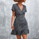 thumbnail image 3 of Vestido corto, con volantes, cómodo, cuello en V, transpirable, floral, para mujer, para interior y exterior LYUMO Lustrado y Reparación de Zapatos, 3 of 6