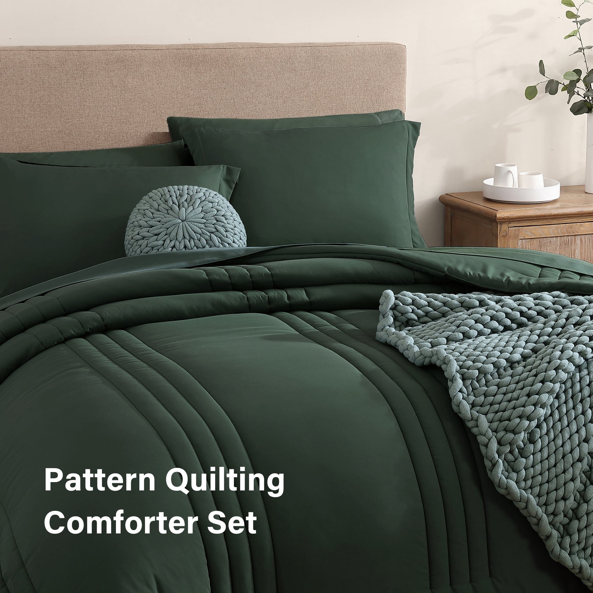 Amberspace 7-piece Bed in a Bag Comforter Set with Sheets,Dark Green,King
