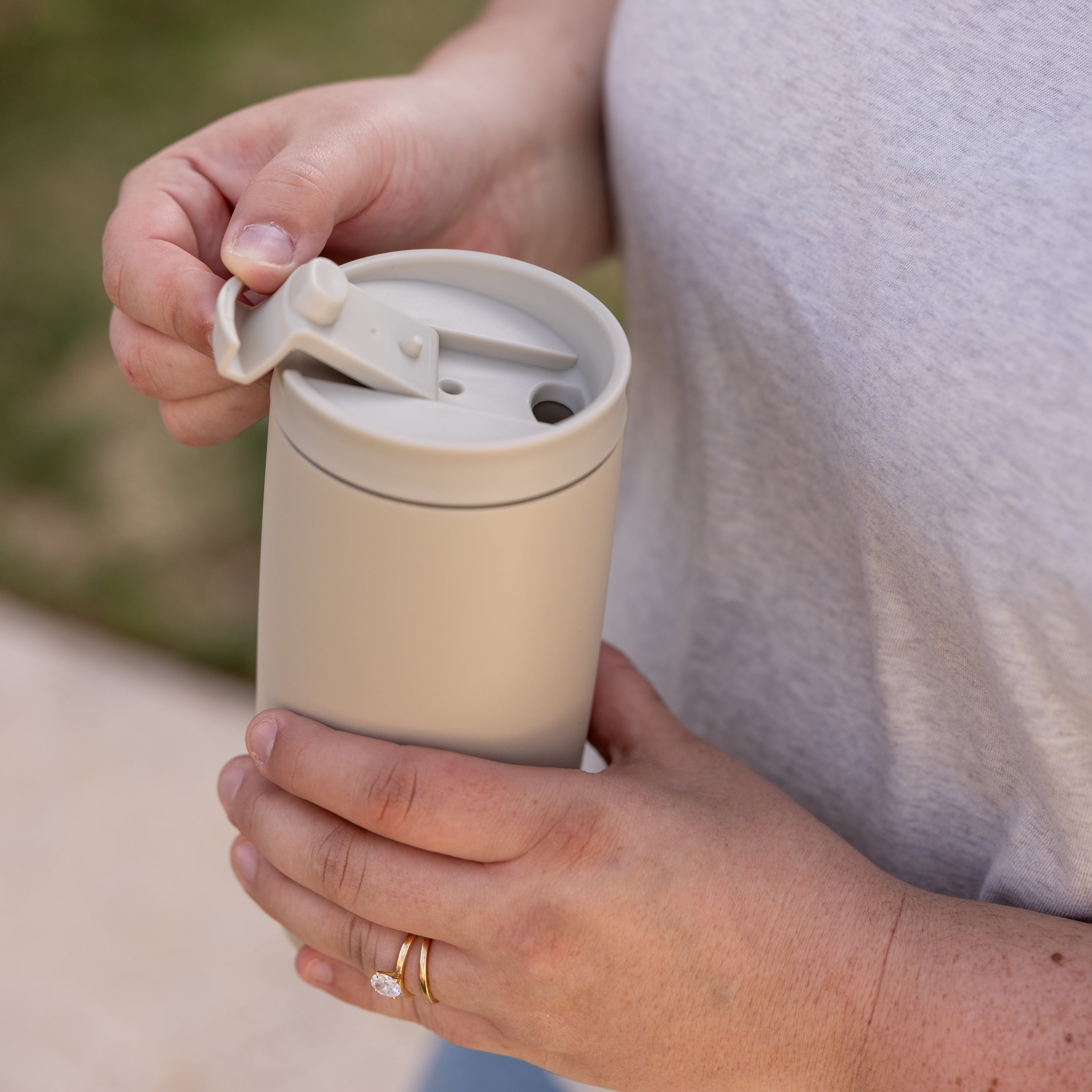 Simple Modern 16 fl oz Insulated Stainless Steel Voyager Tumbler with Insulated Flip Lid | Slater